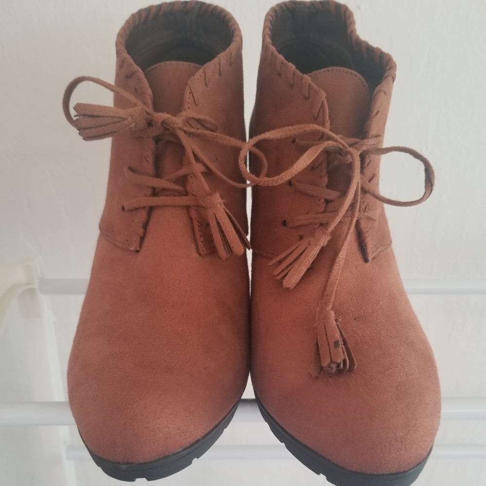 NWOT Brown Booties with 4" Heels & Tassels